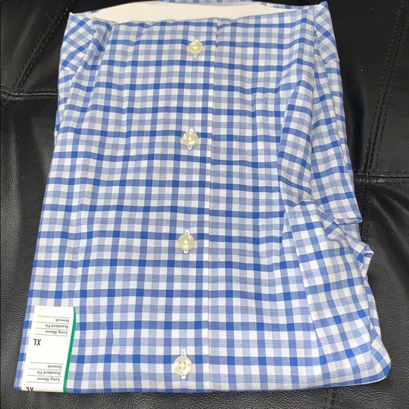 New Goodfellow & Co. Standard men’s button up - Picture 2 of 2
